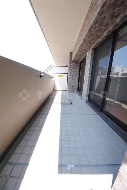 26/30 バルコニー