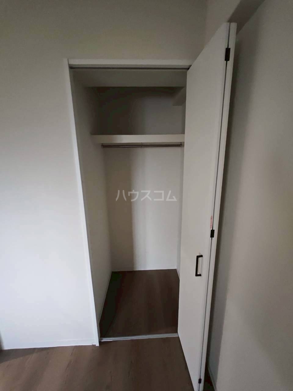 13/30 収納