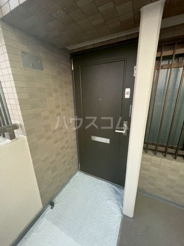 13/30 玄関