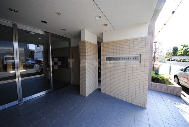 21/30 エントランス