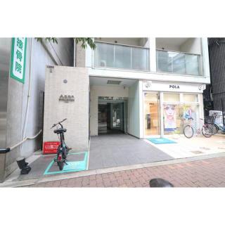 14/23 エントランス