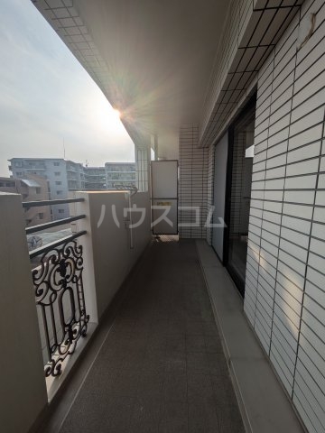 17/27 バルコニー