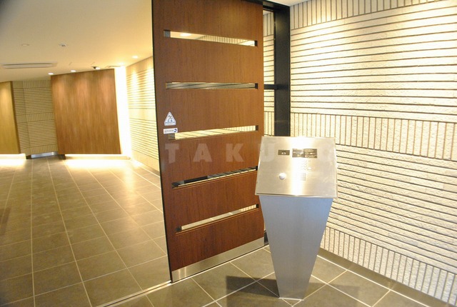 29/30 エントランス