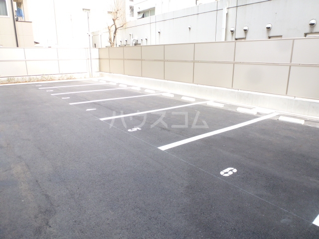 19/25 駐車場