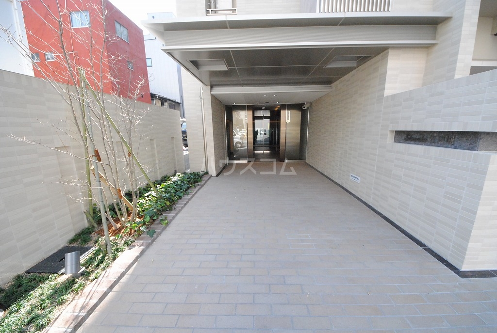 14/21 エントランス