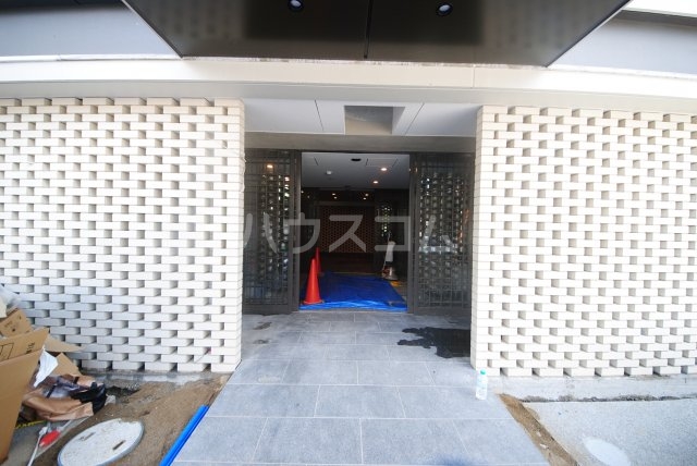 19/28 エントランス