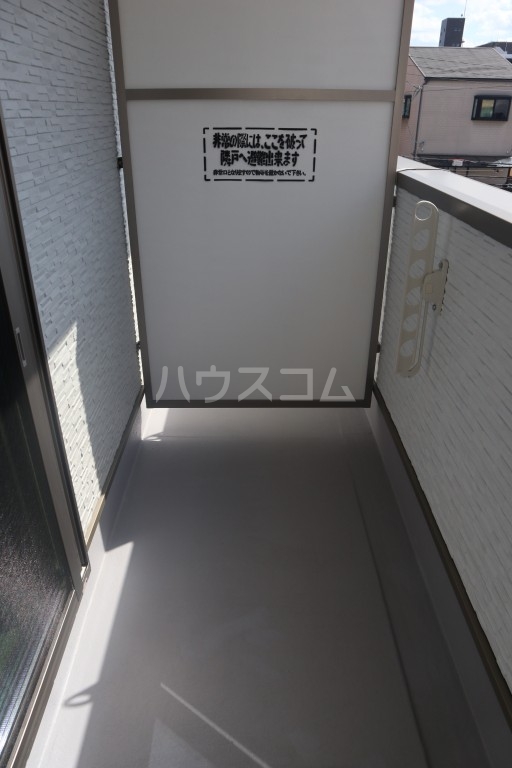 21/26 バルコニー