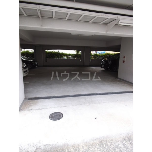 16/19 駐車場