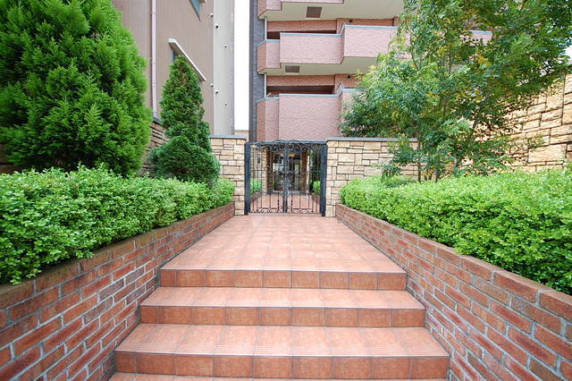 19/28 エントランス