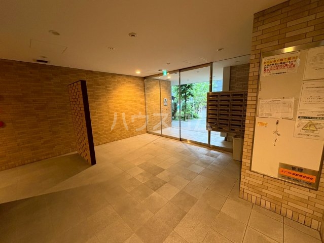 29/30 エントランス