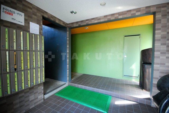 15/18 エントランス