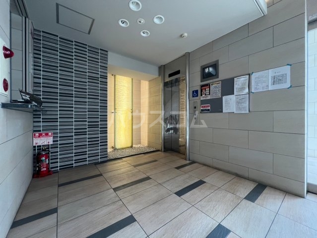 15/25 エントランス