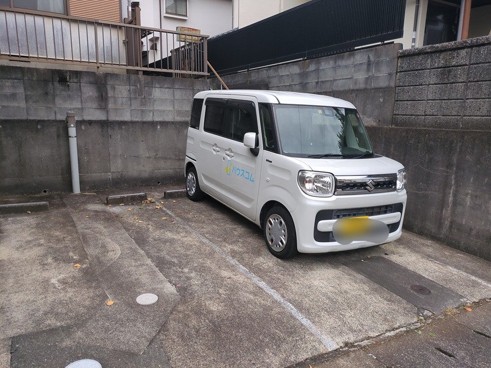 25/26 駐車場
