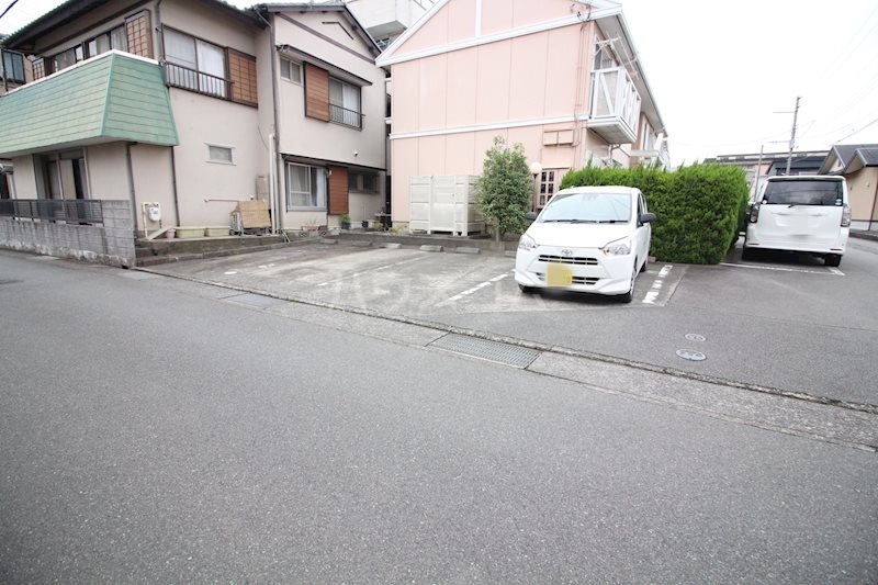 18/24 駐車場