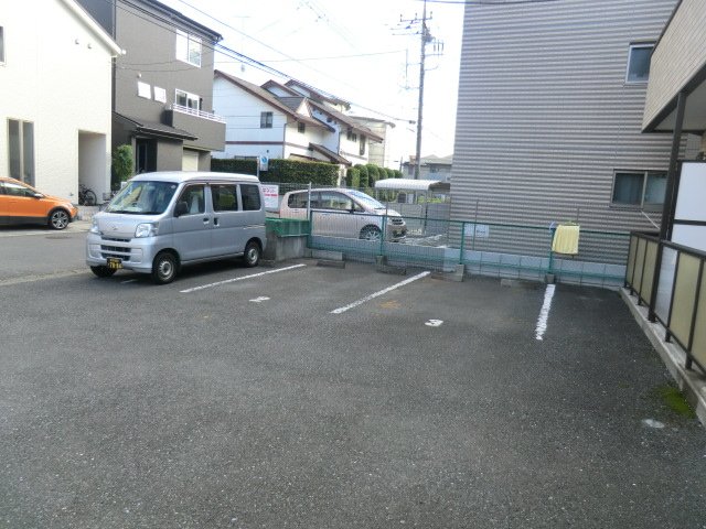 20/30 駐車場