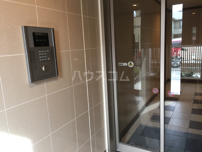 20/28 エントランス