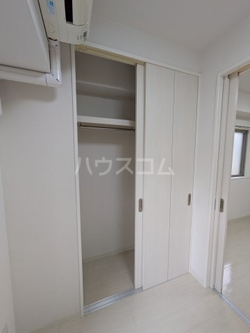 13/30 収納