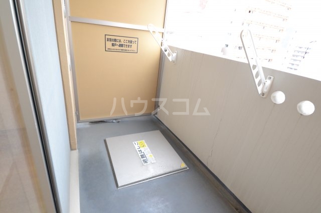 17/28 バルコニー