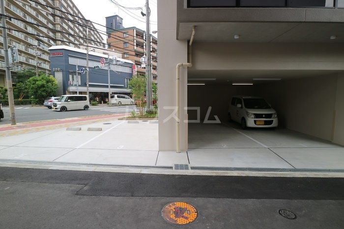 2/3 駐車場