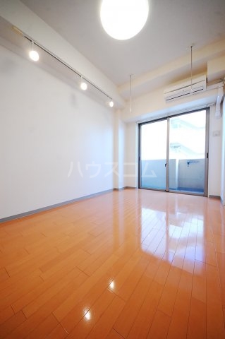 19/30 バルコニー