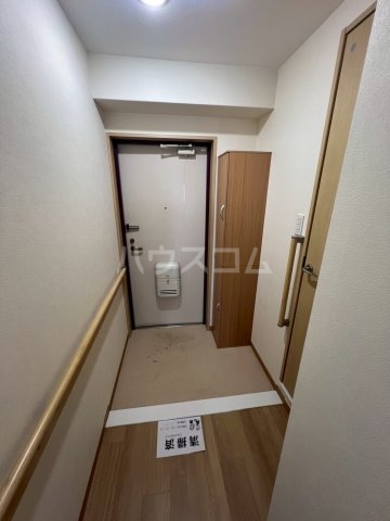 13/30 玄関