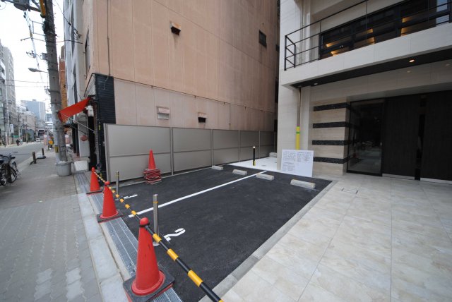 28/30 駐車場