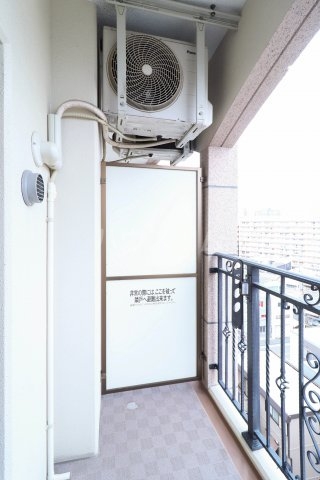 15/28 バルコニー
