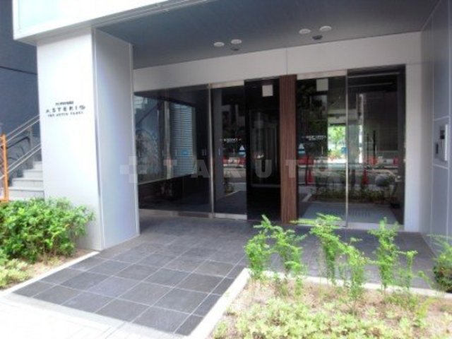 21/28 エントランス