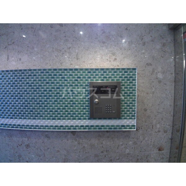 14/21 エントランス