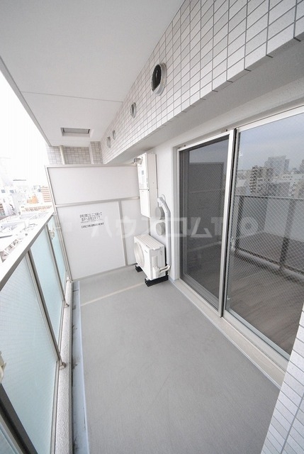 19/26 バルコニー