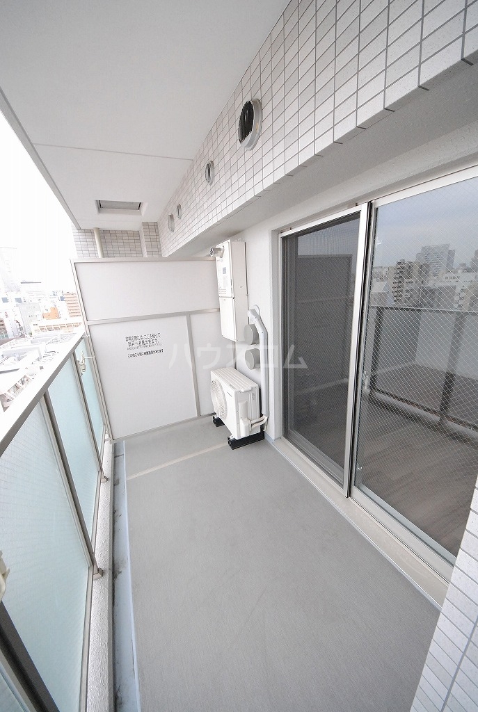 13/19 バルコニー