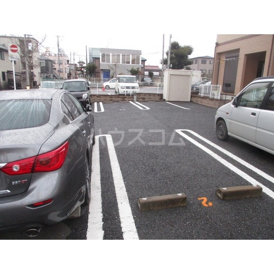 20/30 駐車場