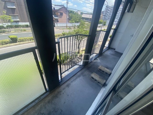 17/28 バルコニー