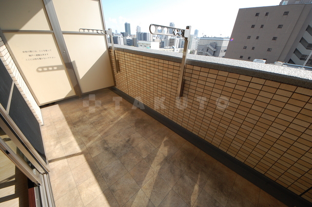 16/27 バルコニー