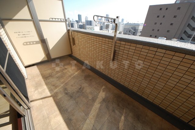 16/27 バルコニー