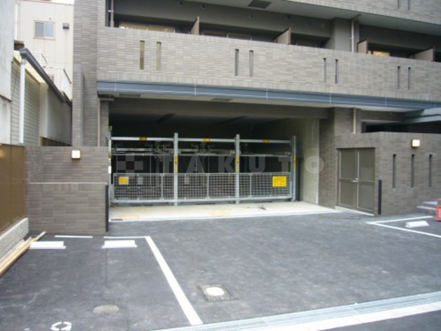 16/26 駐車場