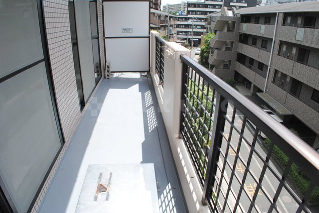 20/30 バルコニー