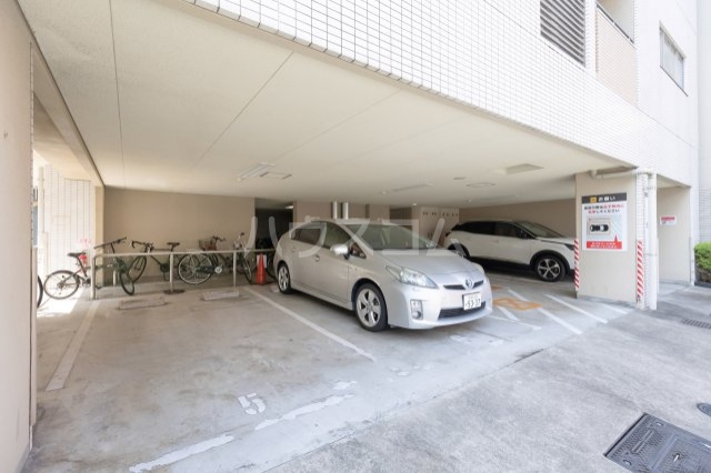 25/30 駐車場