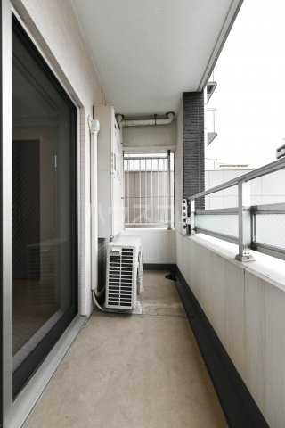 17/28 バルコニー