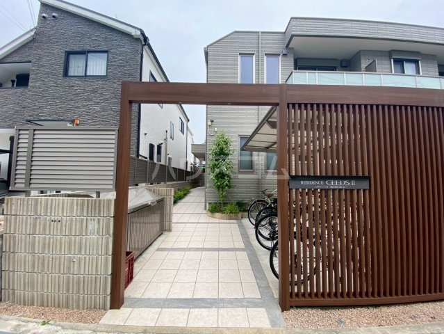 2/8 エントランス