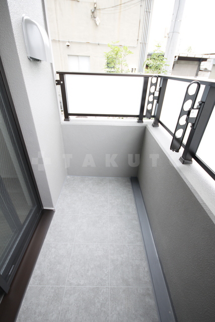 19/28 バルコニー