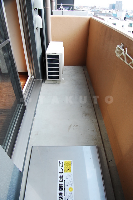 15/27 バルコニー