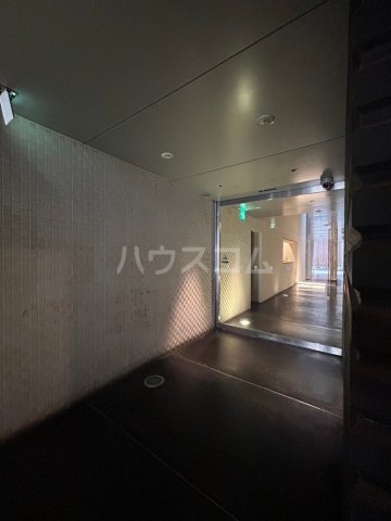 22/30 エントランス