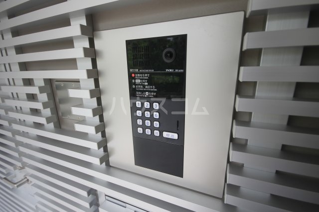 16/26 エントランス