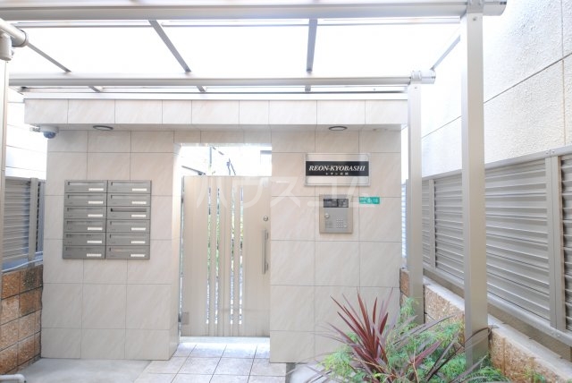 17/27 エントランス