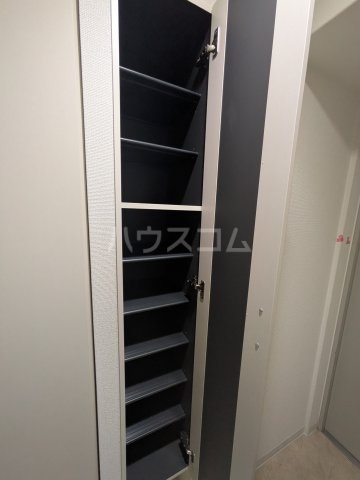 13/30 収納