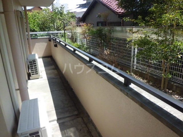 21/30 バルコニー