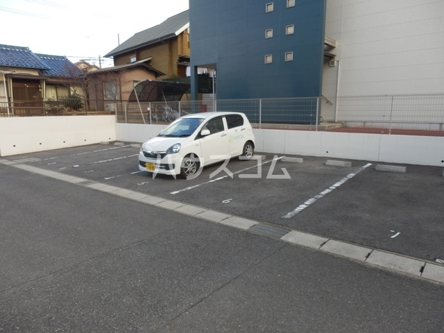2/11 駐車場