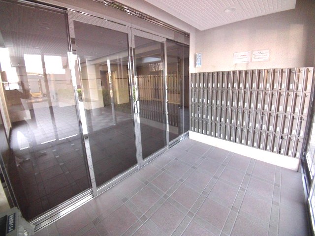 2/5 エントランス