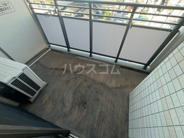 19/30 バルコニー